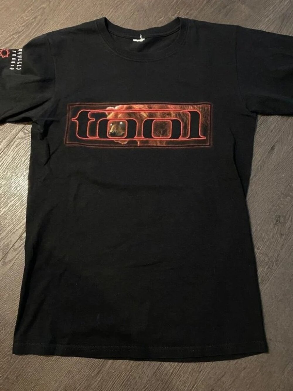 2010 TOOL BAND TOUR TSHIRT CALIFORNIA REPUBLIC SIZE SMALL